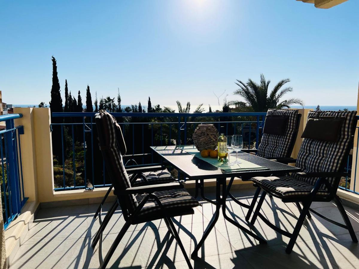 Ocean Sunset Apartment Paphos Extérieur photo